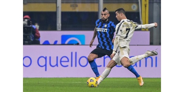 Juventus i Inter Mediolan zdobyły w tym sezonie trofeum